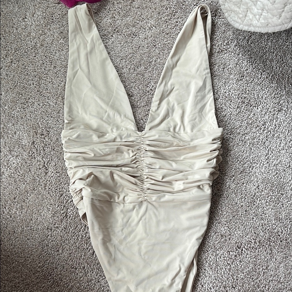 Riot Swim Echo One Piece Moderate Coverage - Coconut